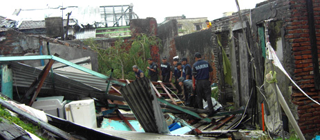 Riesgo latente en Tlahuitoltepec para 400 personas: Protección civil