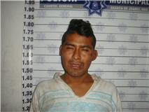 En riña campal apedrearon vehículos; ocho huyeron, dos están detenidos