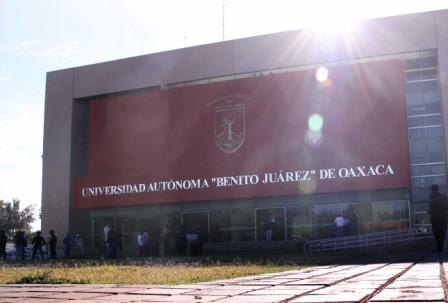 UABJO, al borde de la bancarrota: estudio