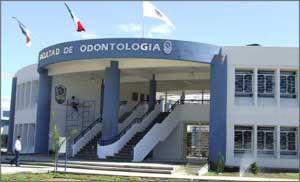 Agreden porros de “El Dragón” al director de Odontología de la UABJO