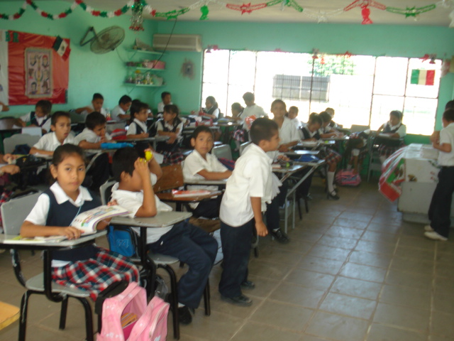 Regresan a clases más de un millón de alumnos