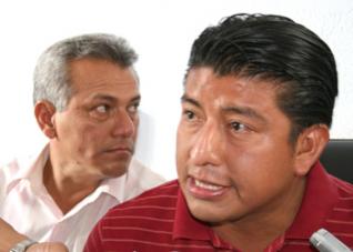 El Movimiento Democrático Magisterial de Oaxaca desconfía de Gabino Cué