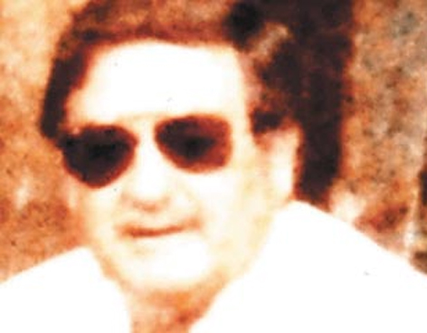 Don Alejo de 77 años solo defiende rancho; mata a 4, hiere a 2 