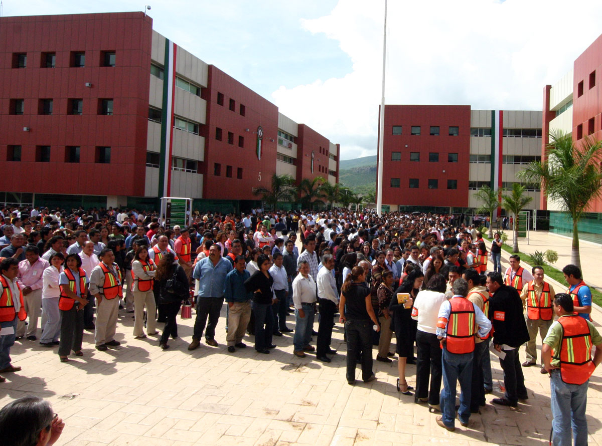 Bloquean habitantes de Juquila Ciudad Administrativa