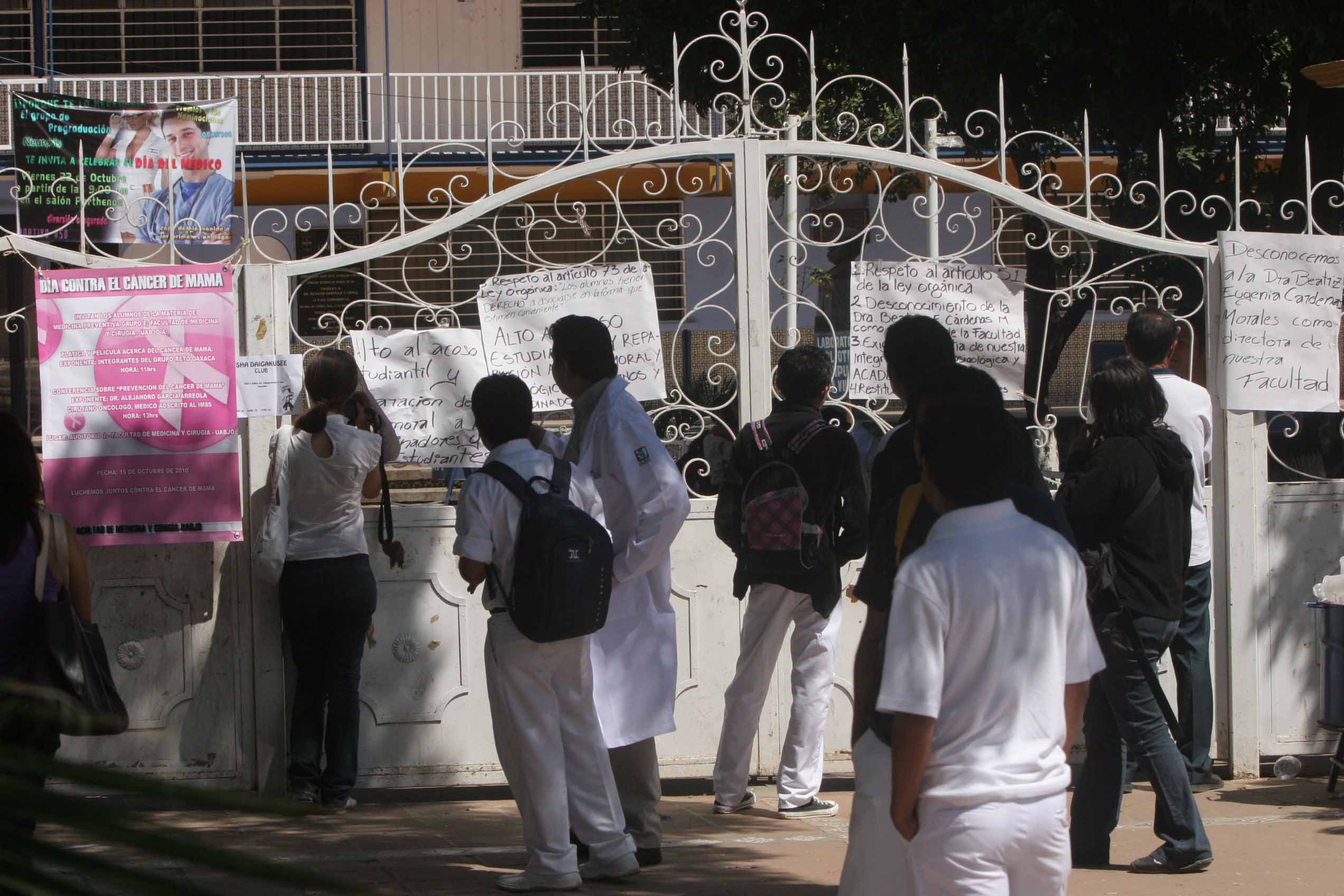 Ciclo escolar no está en riesgo: inconformes de Medicina
