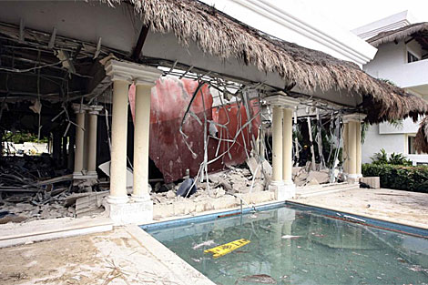 Sube a siete los muertos por explosión en Hotel Princess de Cancún 
