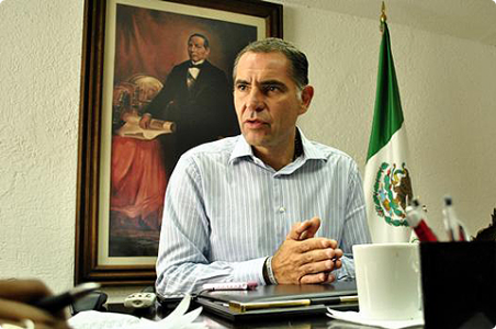 Presenta Cué Plan Preliminar de Gobierno