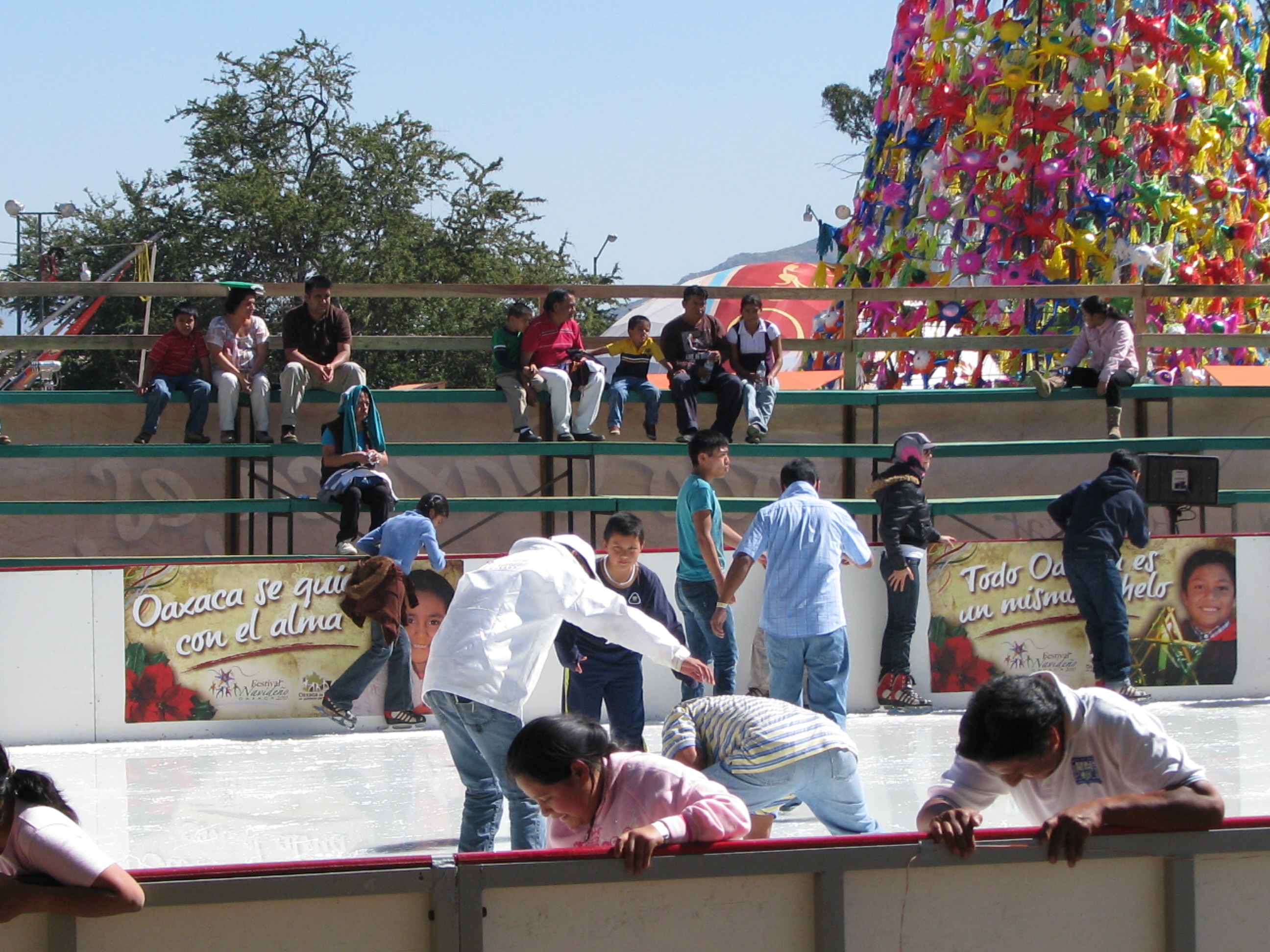 Inversión de 8 millones de pesos, en la pista de hielo