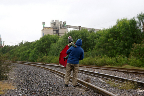 300 migrantes evaden retén del INM en el Istmo