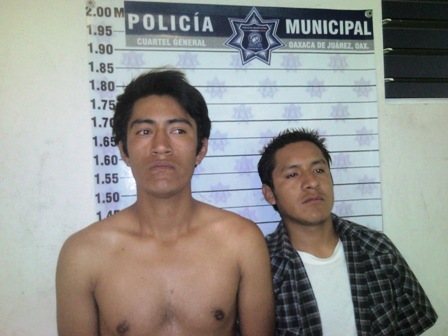 Policía capitalina impide asalto a adolescentes