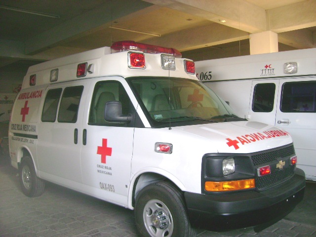 Alberto Díaz Sánchez y Silvino Hernández Vásquez arrollados en el columpio de Ixcotel