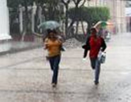 Prevén lluvias