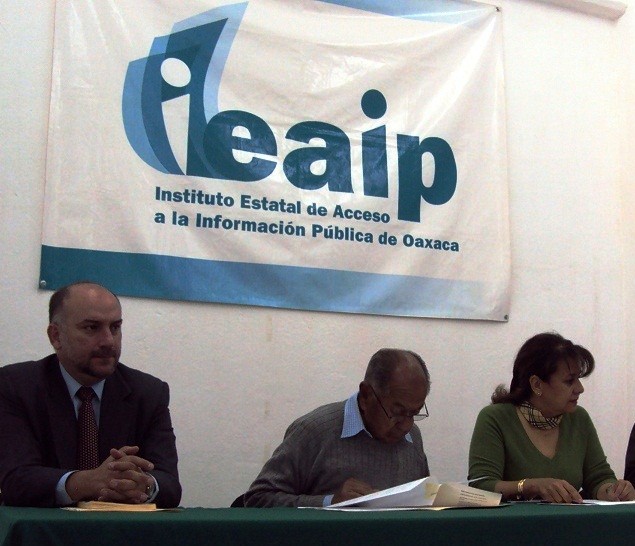Rafael Torres rector de la UABJO obligado informar denuncias presentadas ante autoridades por saqueos y daños a la institución