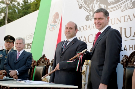Toma protesta el panista Luis Ugartechea Begué, rechifla para el priista Pablo Calderón