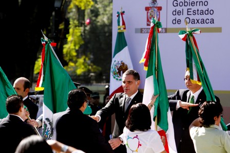 Ceremonia por el Día de la Bandera
