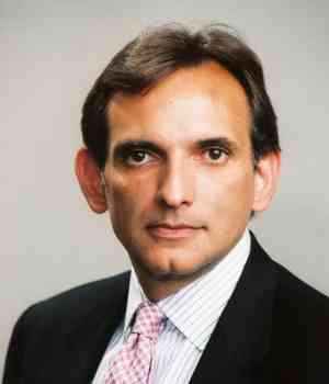 Renuncia a su cargo Carlos Pascual, embajador de Estados Unidos en México