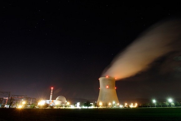 Se registra explosión nuclear en planta de Japón