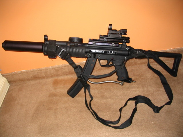 Detienen a guarura del Gobernador; cargaba un subfusil