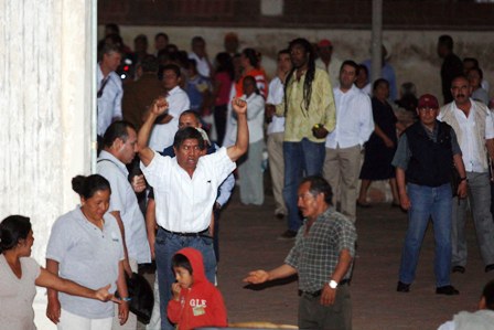 Comunicado de la Sección 22 por agresión al maestro Noé López Pinos en Tlacochahuaya