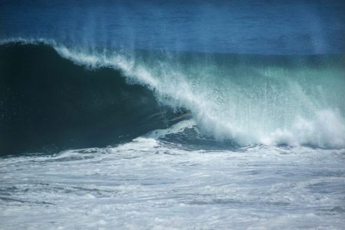 Si novedad por fuerte oleaje en la costa de Oaxaca, por el terremoto de Japón
