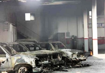 Queman agencias de autos a “granadazos”, balean super Soriana; en Monterrey  NL