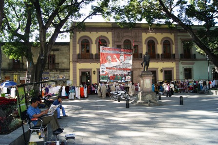 Muere alcohólico en la Alameda de León de Oaxaca