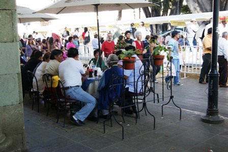 Ocupación hotelera en Oaxaca del 80 %, turismo provoca discriminación a población local