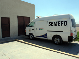 Dejan seis cuerpos decapitados junto escuela secundaria en Durango