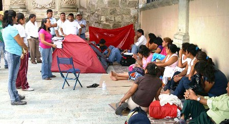 Realiza consulta la 22, define si levanta el paro