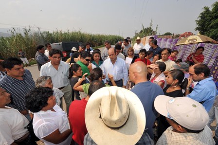 Limpiarán río Salado; pondrán de pie laurel de la india que daño estatua de Antonio de León