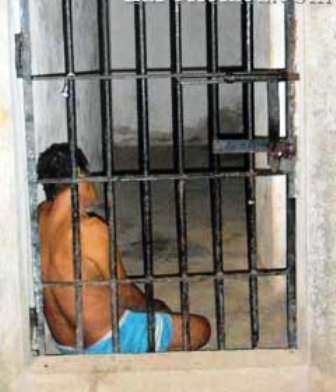 Extraño suicidio por ahorcamiento en una prisión