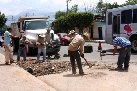 Inicia Ayuntamiento capitalino segunda etapa del programa de bacheo
