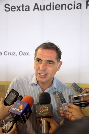 Ratifica Cué compromiso de dar seguimiento a respuestas al pliego petitorio de la S-22