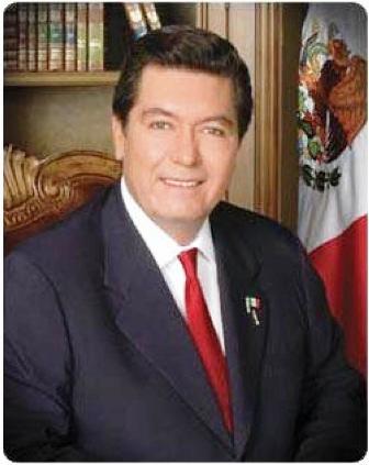 Detiene Ejército a Hank Rhon, es entregado a la PGR