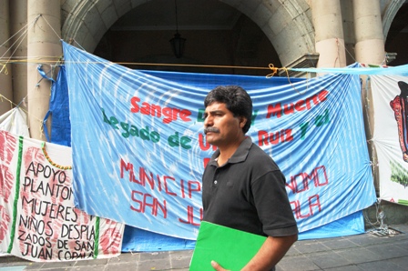 Después de 15 años liberan indígena preso, acusado de guerrillero del EPR