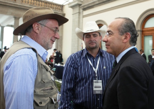 Pájaros alambreados / El presidente de los 40 mil muertos