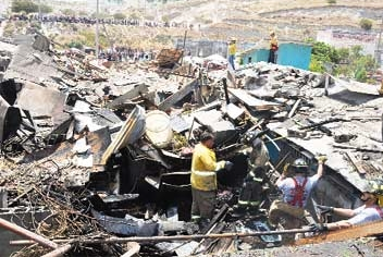 Estalla restauran chino, 26 lesionados