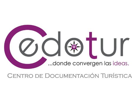 Mole verde oaxaqueño y vino mexicano.