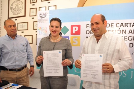 Funcionarios federal y municipal