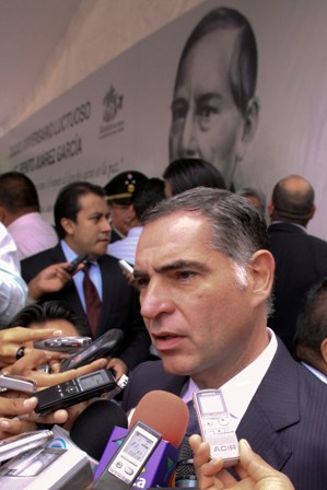 Urge diseñar políticas públicas que contribuyan al desarrollo de Oaxaca: Cué