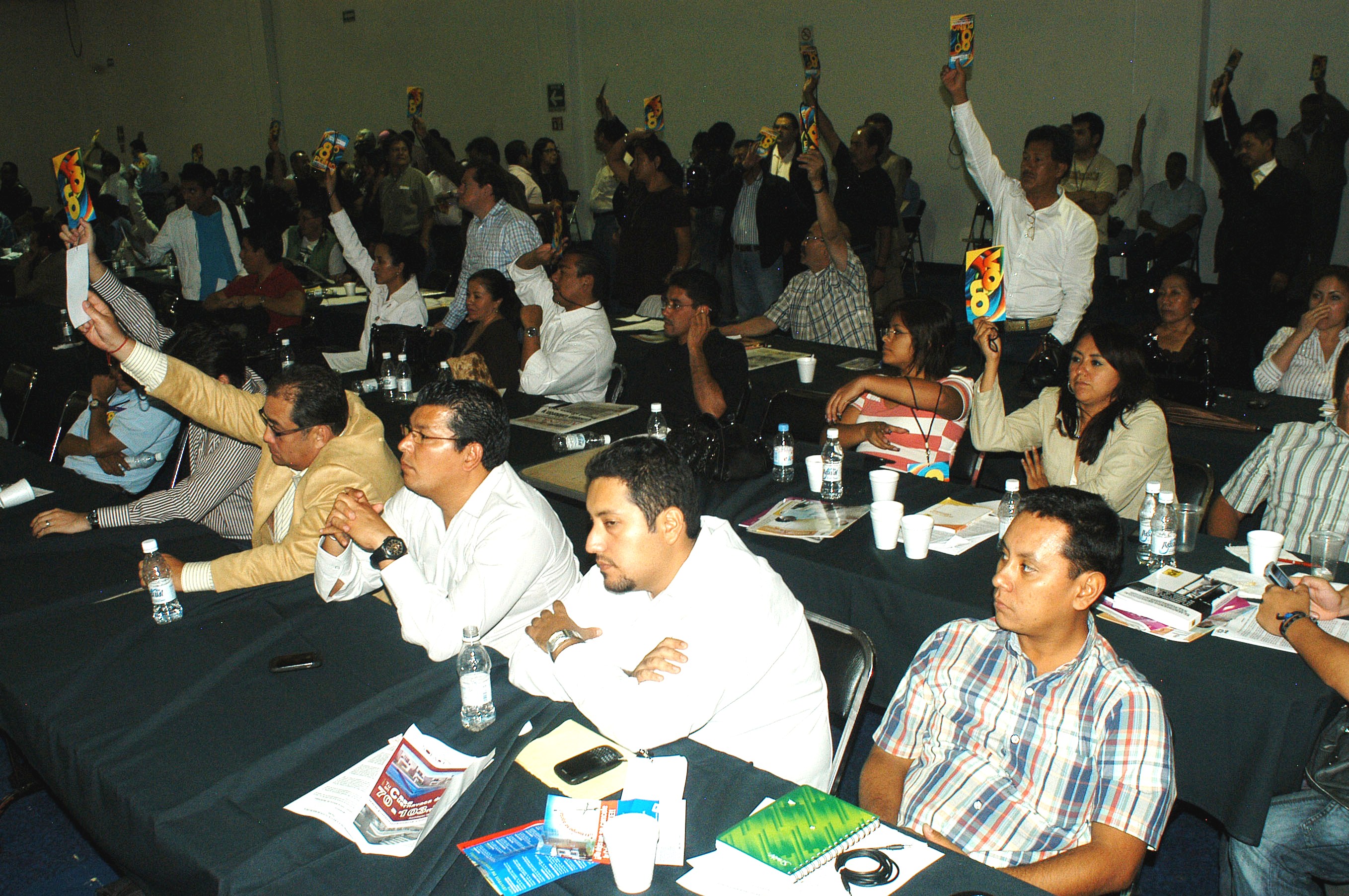 En agosto cambia PRD órganos de dirección nacional, acuerdo del pleno