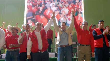 Eruviel Ávila virtual gobernador electo del Edomex; abstencionismo superior al 57 por ciento