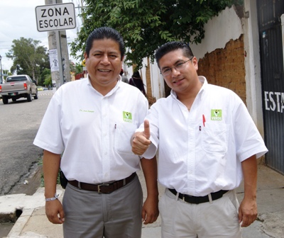 Inconformes con dirigente del Partido Verde, responsabilizan de integridad a ex auditora de Oaxaca que apoya a su esposo en el cargo