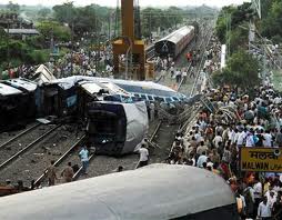 Atentado en la India deja 80 muertos