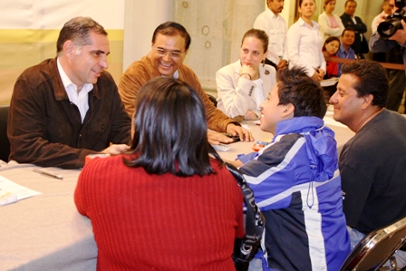 Designa Gabino Cué a Benjamín Robles coordinador de Módulos de Desarrollo