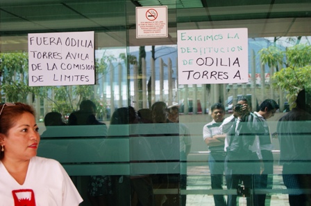 Toman edificio de la Secretaría General de Gobierno de Oaxaca, en demanda de la salida de Odilia Torres Ávila