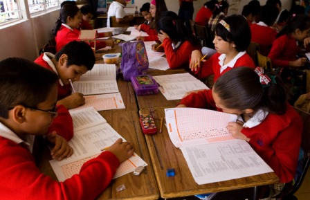 Instalarán radio receptores de alerta sísmica en más de 3 mil escuelas del DF para proteger a alumnos