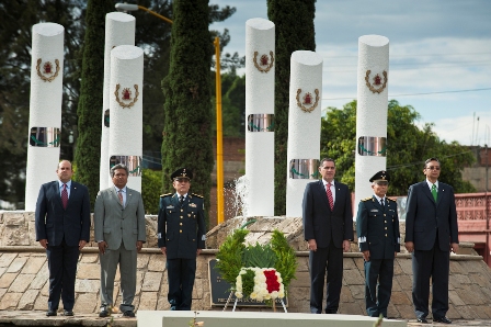 Urge acelerar esfuerzos por reducir asignaturas pendientes y evitar discusiones vanas: Espinoza Godoy