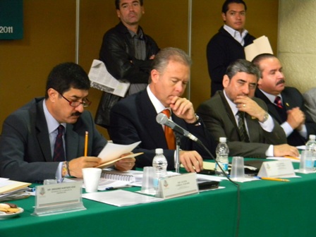 PAN y PRD dicen sí a la reelección y a la revocación de mandato