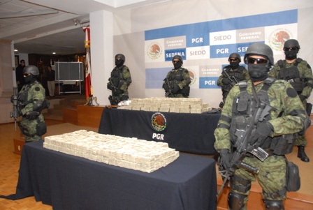 Aseguran más de 15 millones de dólares en Tijuana; segundo decomiso más importante en la presente administración